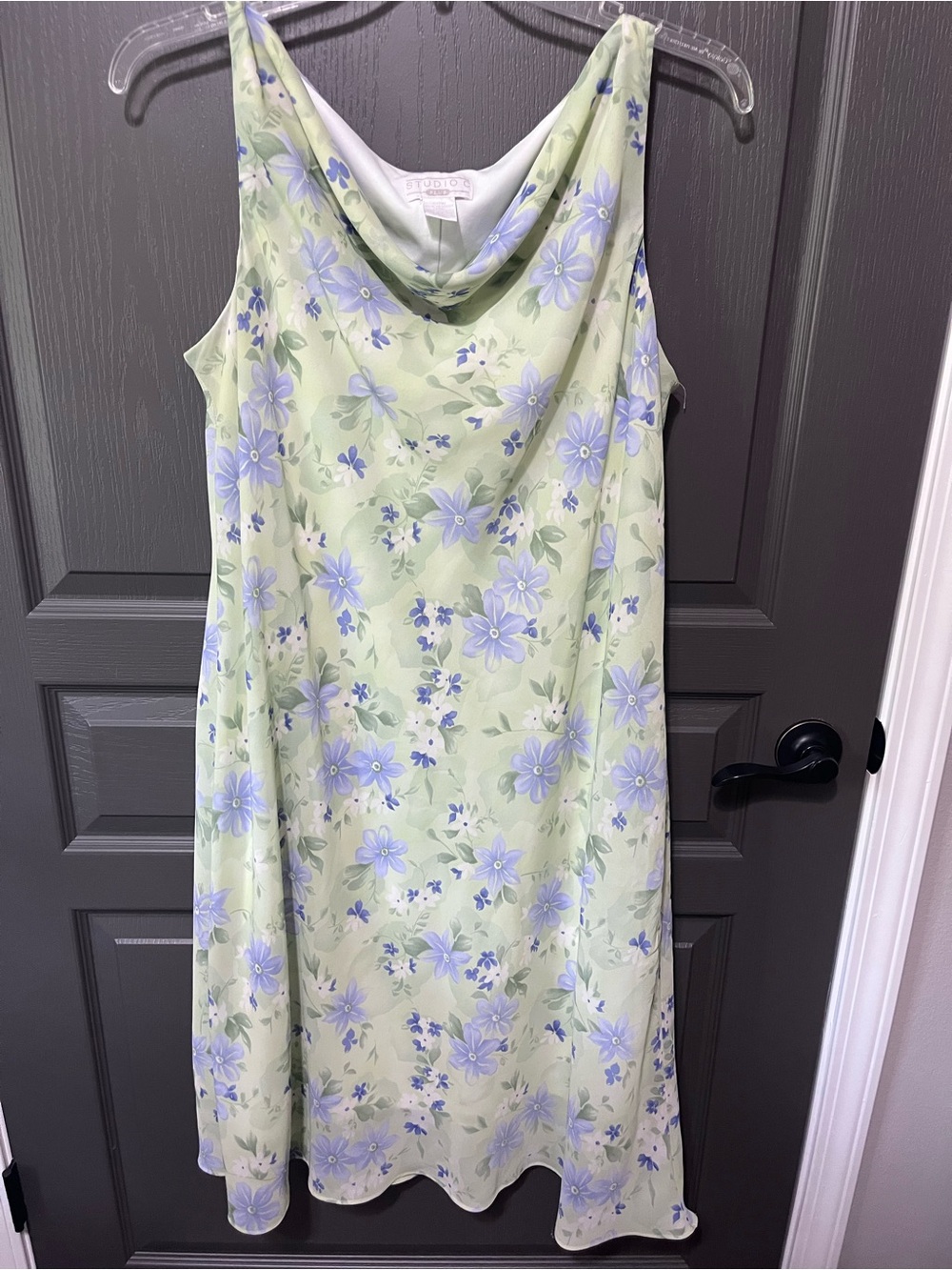 Studio C Light Green Floral Cowl-Neck Midi Dress